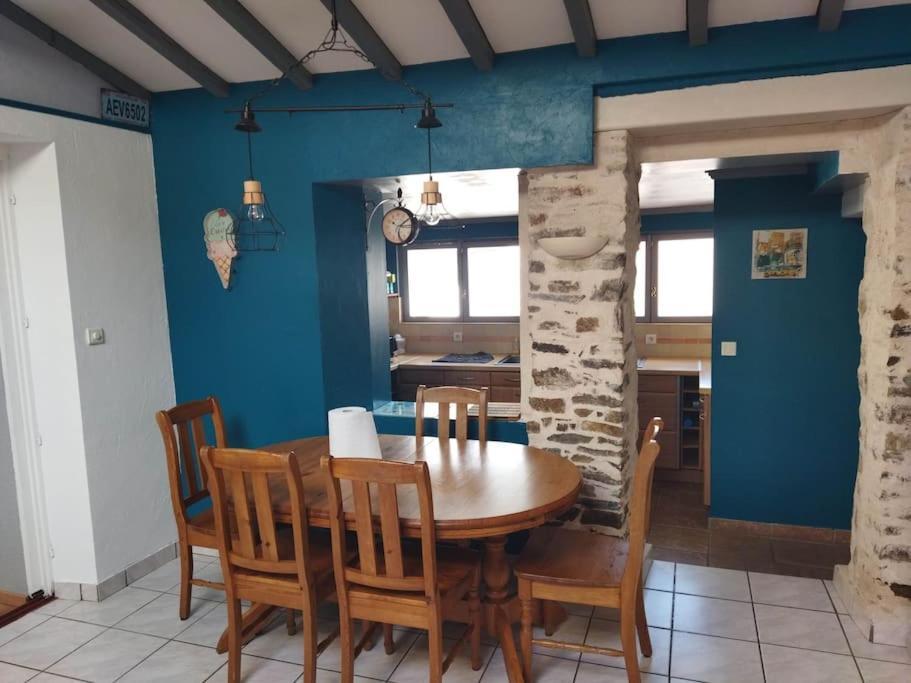 Charmante Maison Atypique En Village Saint-Colombin Εξωτερικό φωτογραφία
