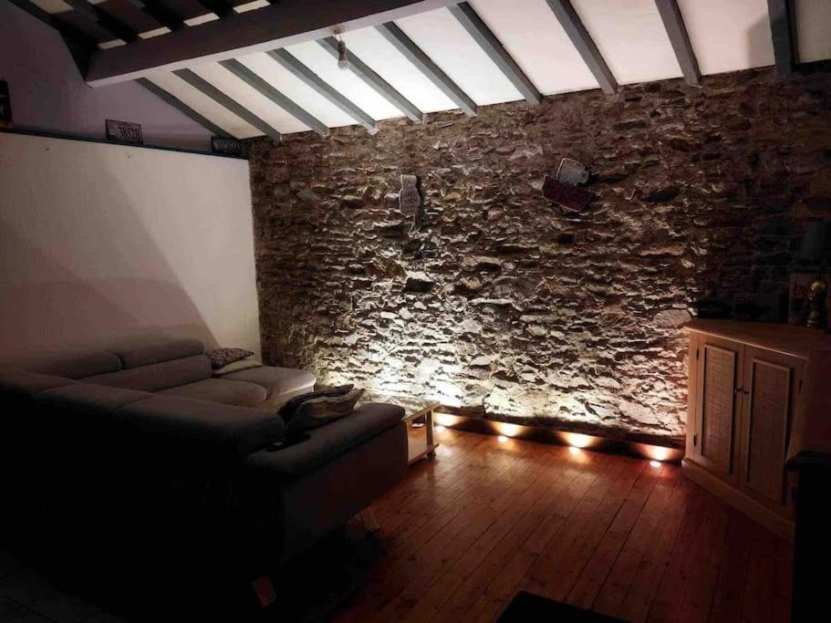 Charmante Maison Atypique En Village Saint-Colombin Εξωτερικό φωτογραφία
